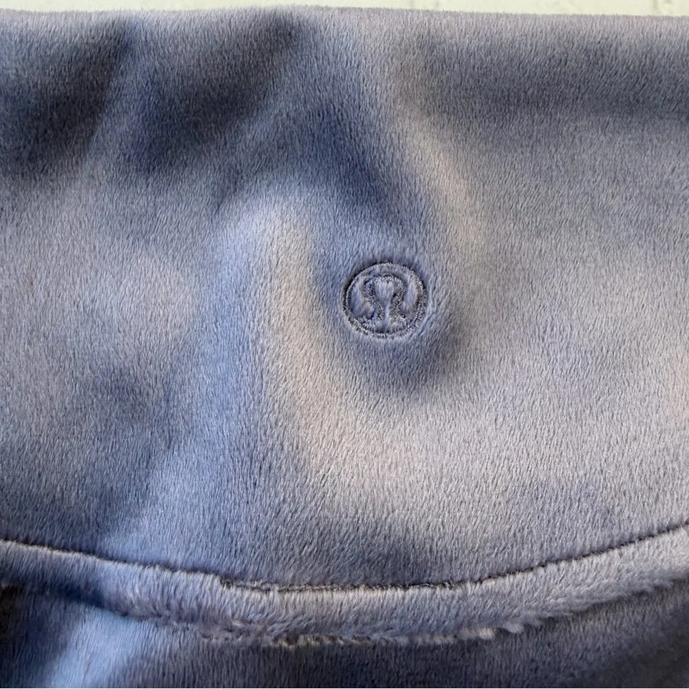 ✅ NWT Lululemon athletica Women's Velvet Blue Mini Skirt size S